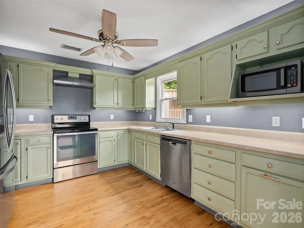 50 Blossom Drive Waynesville NC 28786