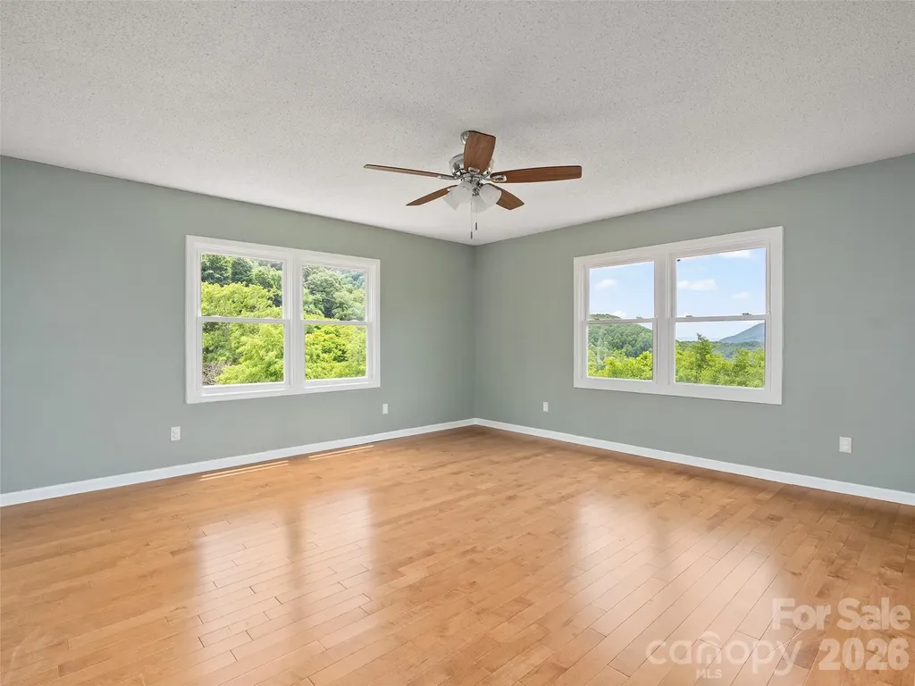50 Blossom Drive Waynesville NC 28786
