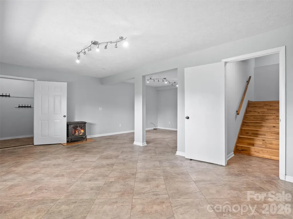 50 Blossom Drive Waynesville NC 28786