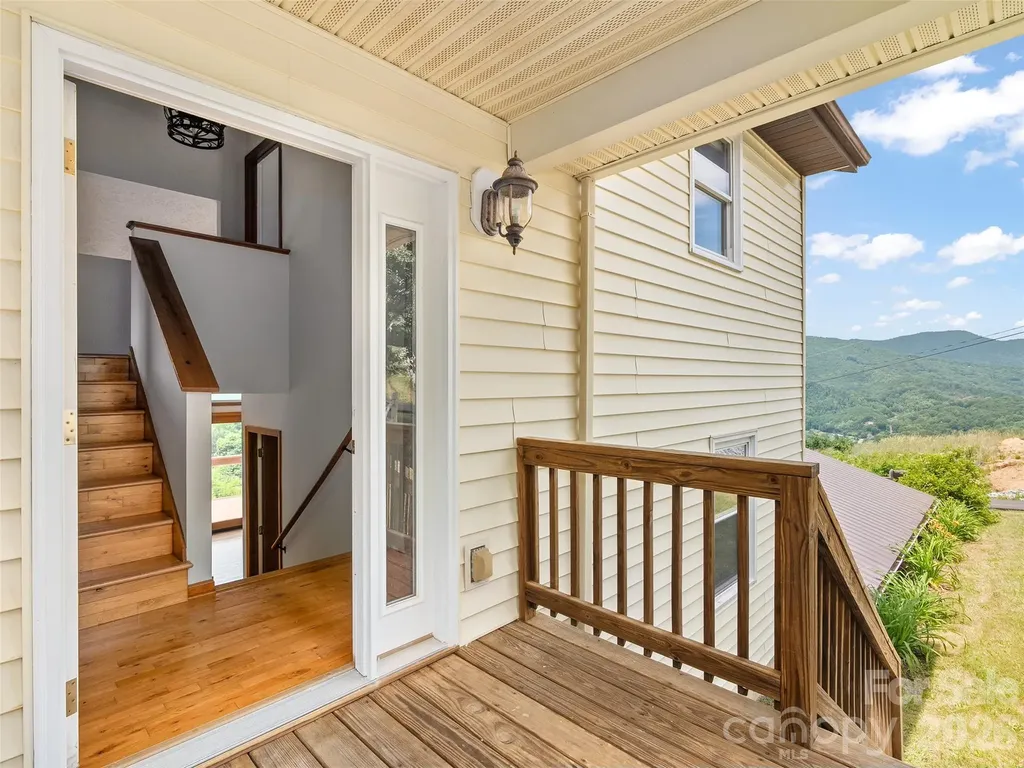 50 Blossom Drive Waynesville NC 28786