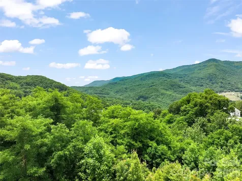 50 Blossom Drive Waynesville NC 28786