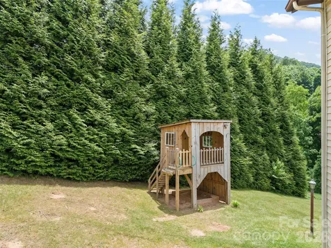 50 Blossom Drive Waynesville NC 28786