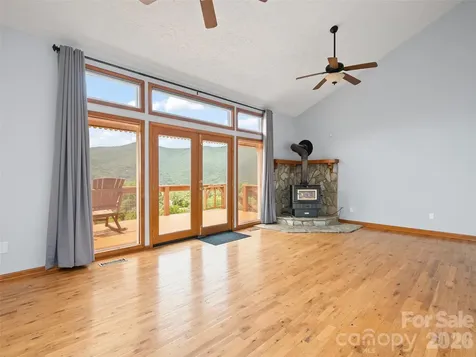 50 Blossom Drive Waynesville NC 28786