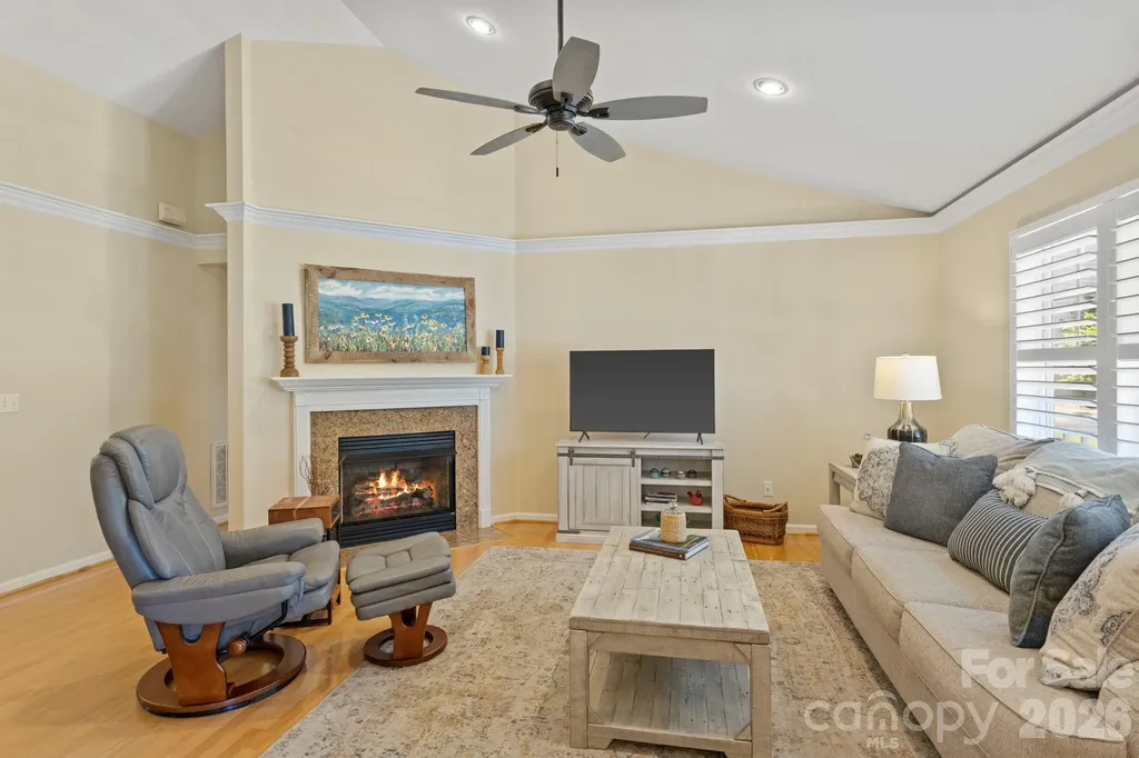 237 Charlestown Drive Hendersonville NC 28792