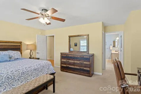 237 Charlestown Drive Hendersonville NC 28792