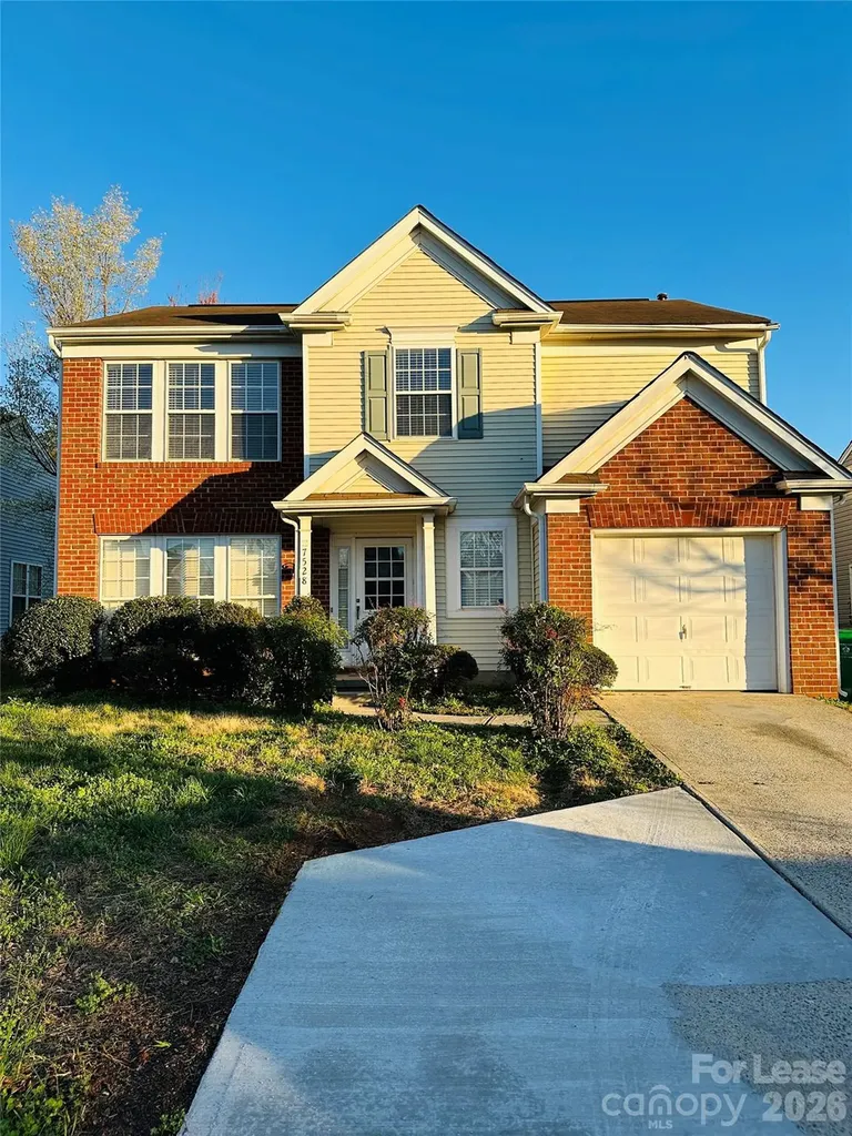 7528 Double Springs Court Charlotte NC 28262
