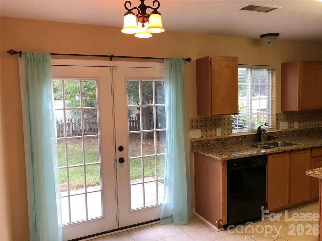 7528 Double Springs Court Charlotte NC 28262
