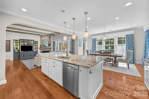 2329 Madeira Circle Waxhaw NC 28173