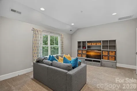16830 Reinsch Drive Davidson NC 28036