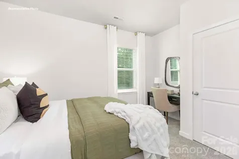 5121 Parker Forest Drive Charlotte NC 28215