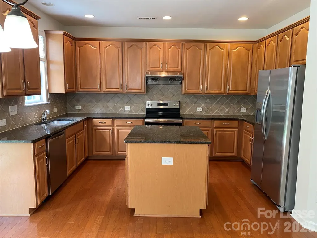 5707 Cactus Valley Road Charlotte NC 28277