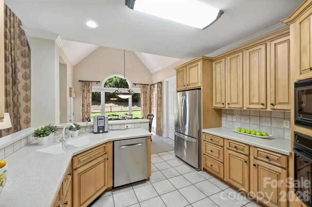 18400 Dembridge Drive Davidson NC 28036