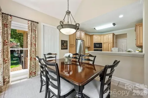 18400 Dembridge Drive Davidson NC 28036