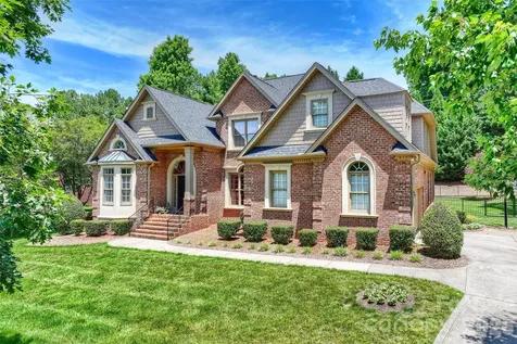 18400 Dembridge Drive Davidson NC 28036