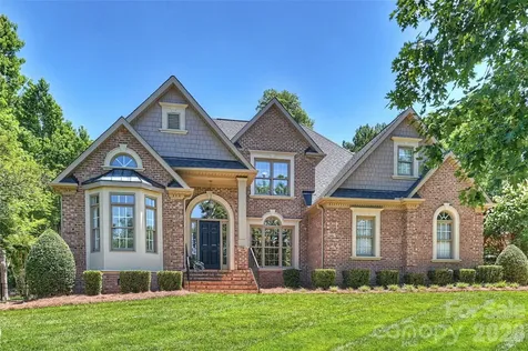 18400 Dembridge Drive Davidson NC 28036
