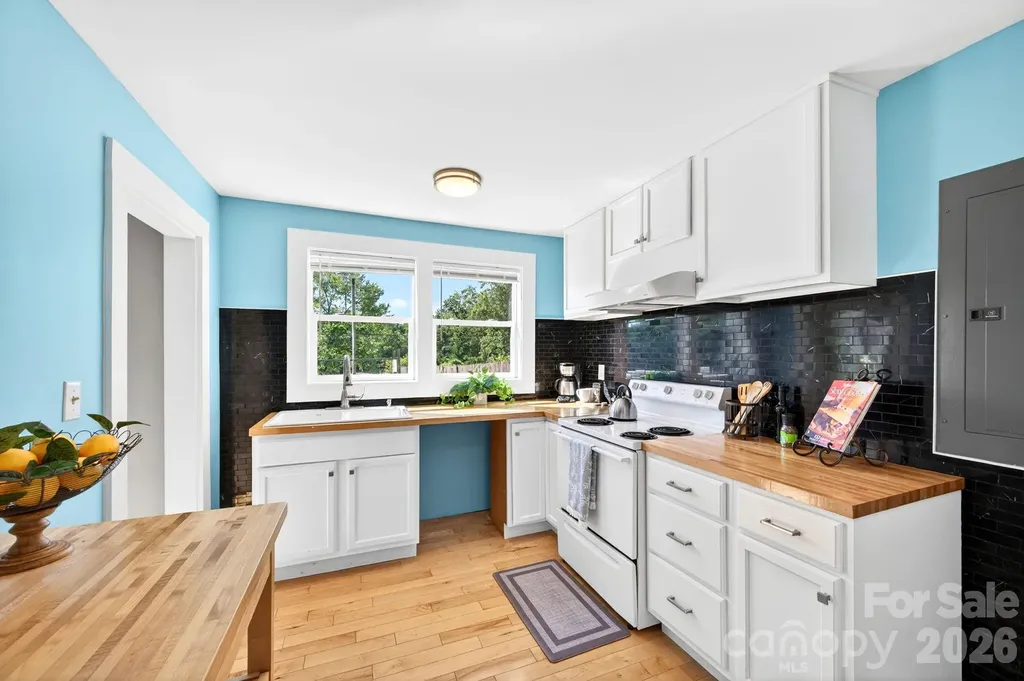 440 Carolina Avenue Brevard NC 28712