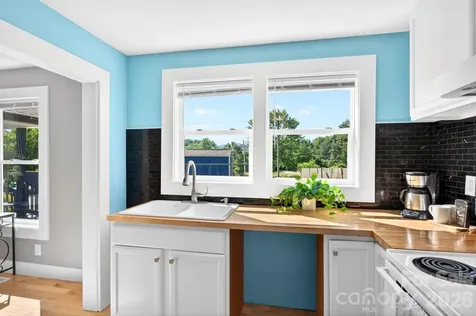 440 Carolina Avenue Brevard NC 28712