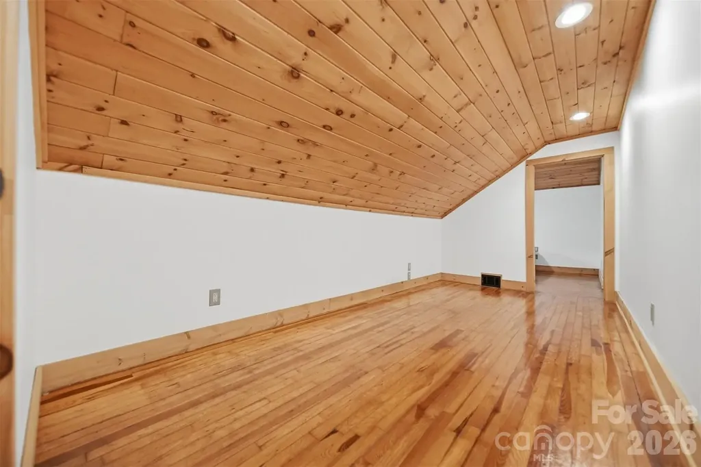 418 Arlington Circle NW Lenoir NC 28645