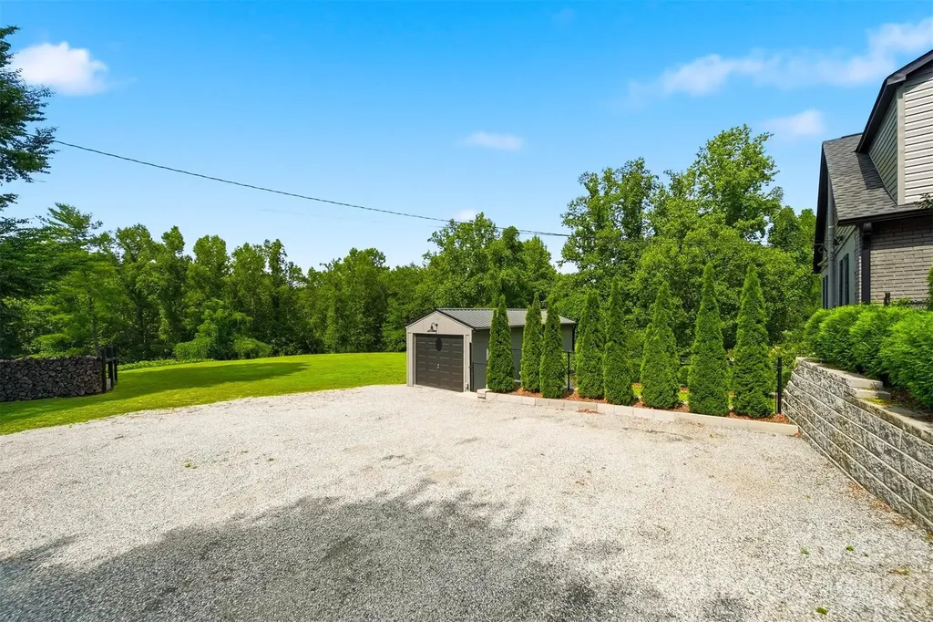 418 Arlington Circle NW Lenoir NC 28645