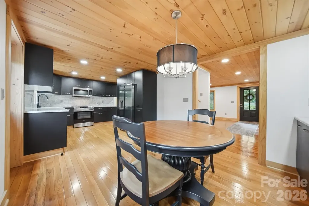 418 Arlington Circle NW Lenoir NC 28645