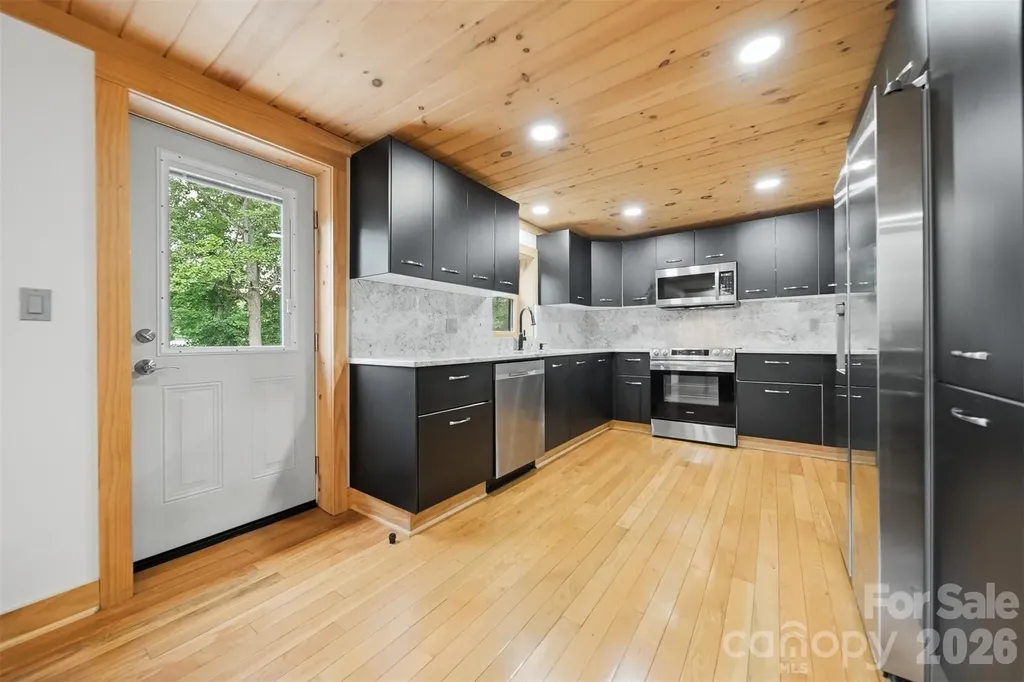 418 Arlington Circle NW Lenoir NC 28645