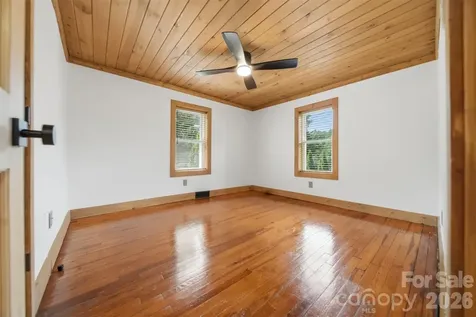 418 Arlington Circle NW Lenoir NC 28645