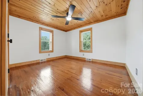 418 Arlington Circle NW Lenoir NC 28645