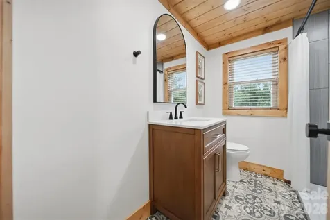 418 Arlington Circle NW Lenoir NC 28645