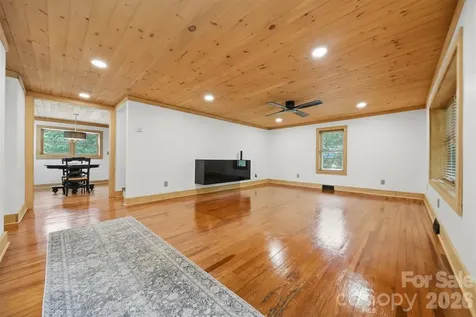418 Arlington Circle NW Lenoir NC 28645