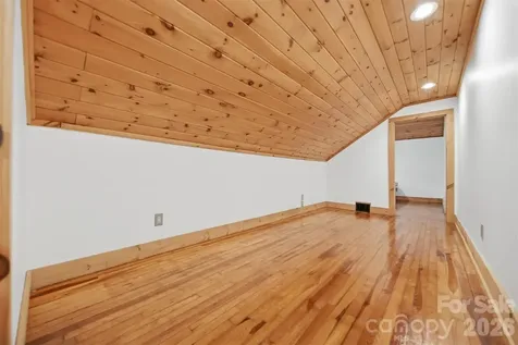 418 Arlington Circle NW Lenoir NC 28645