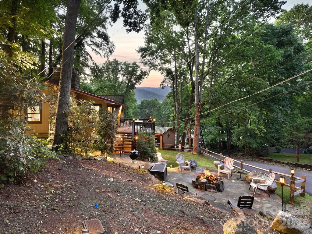 290 Dogwood Drive Maggie Valley NC 28751