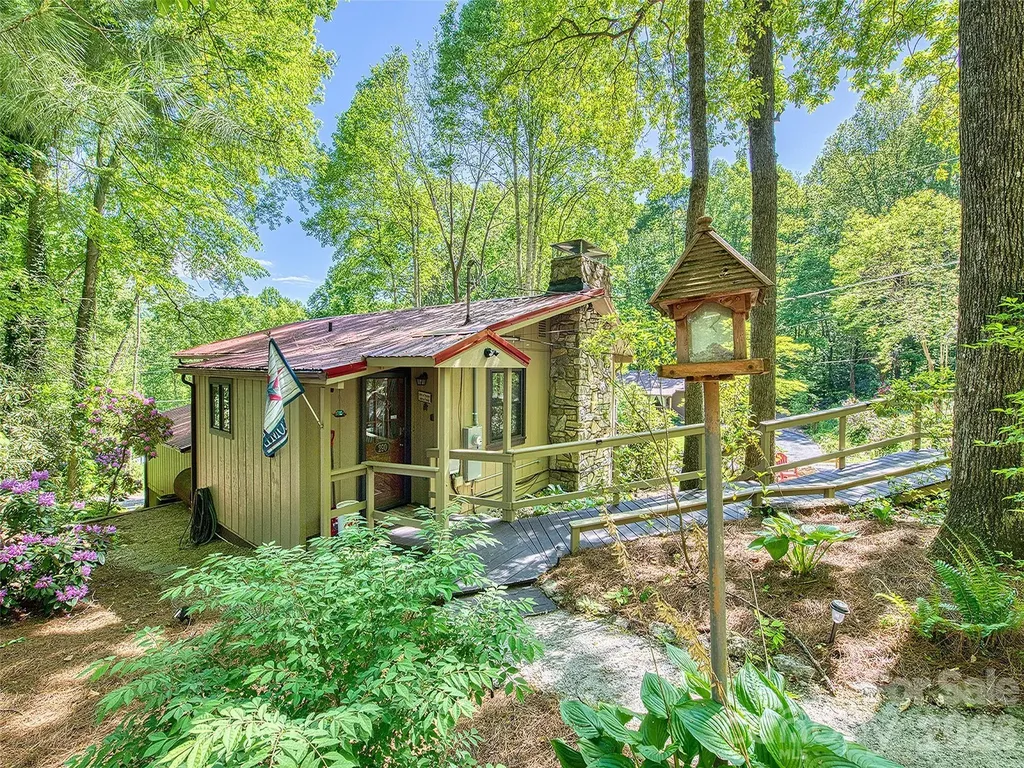 290 Dogwood Drive Maggie Valley NC 28751