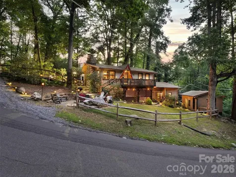 290 Dogwood Drive Maggie Valley NC 28751