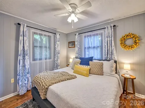 290 Dogwood Drive Maggie Valley NC 28751