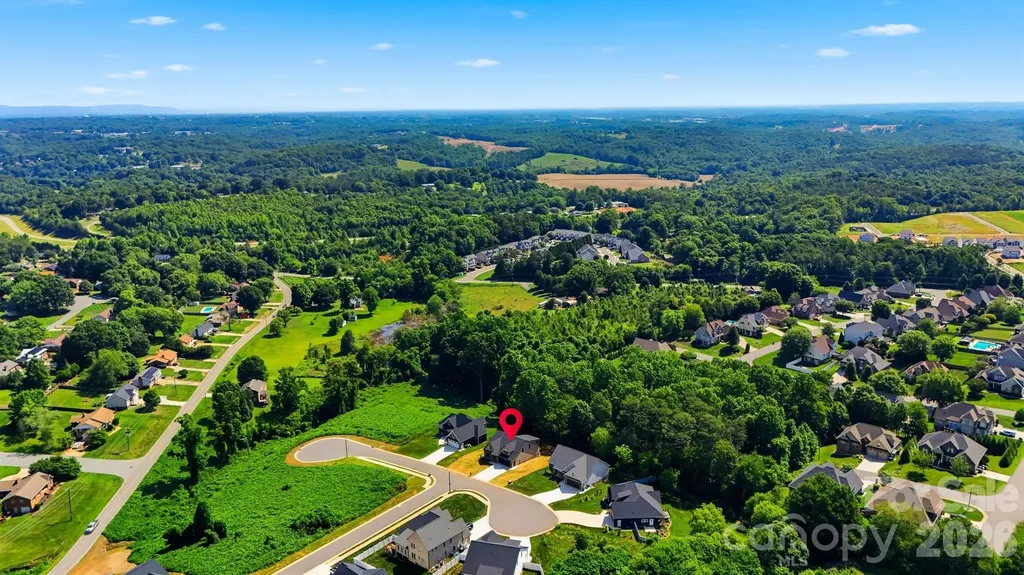 1917 Skyfall Lane Hickory NC 28602