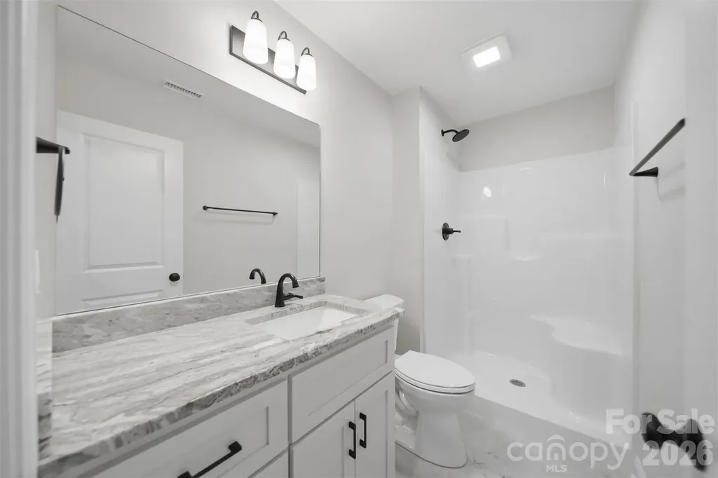 1917 Skyfall Lane Hickory NC 28602