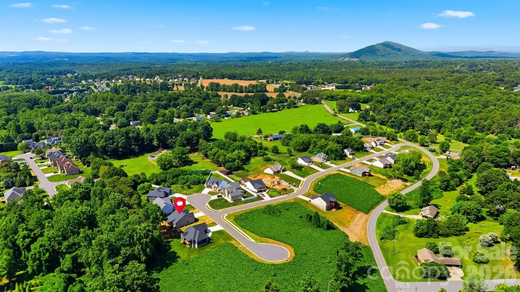 1917 Skyfall Lane Hickory NC 28602
