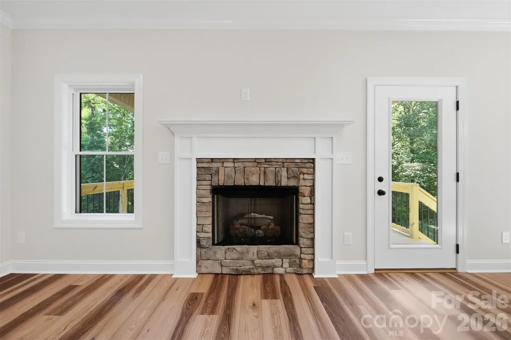 1917 Skyfall Lane Hickory NC 28602
