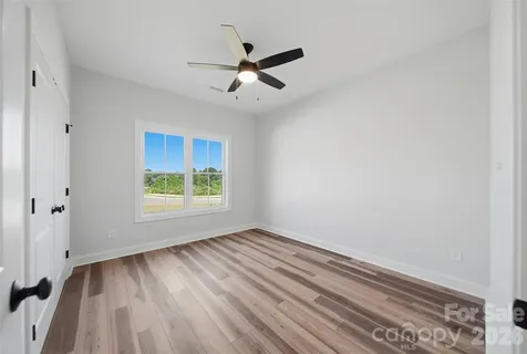 1917 Skyfall Lane Hickory NC 28602
