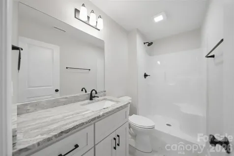1917 Skyfall Lane Hickory NC 28602