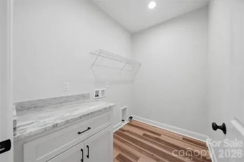 1917 Skyfall Lane Hickory NC 28602