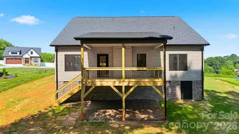1917 Skyfall Lane Hickory NC 28602