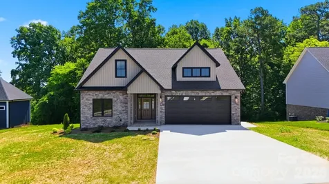 1917 Skyfall Lane Hickory NC 28602
