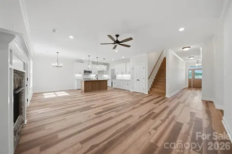 1917 Skyfall Lane Hickory NC 28602