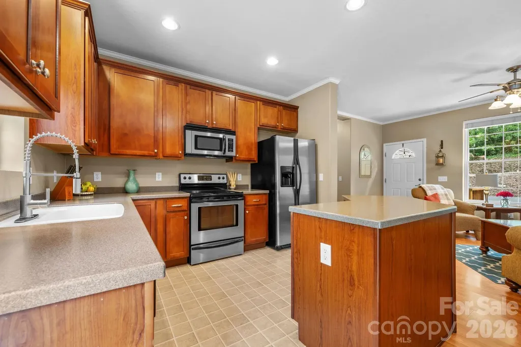 163 Longview Drive Hendersonville NC 28791