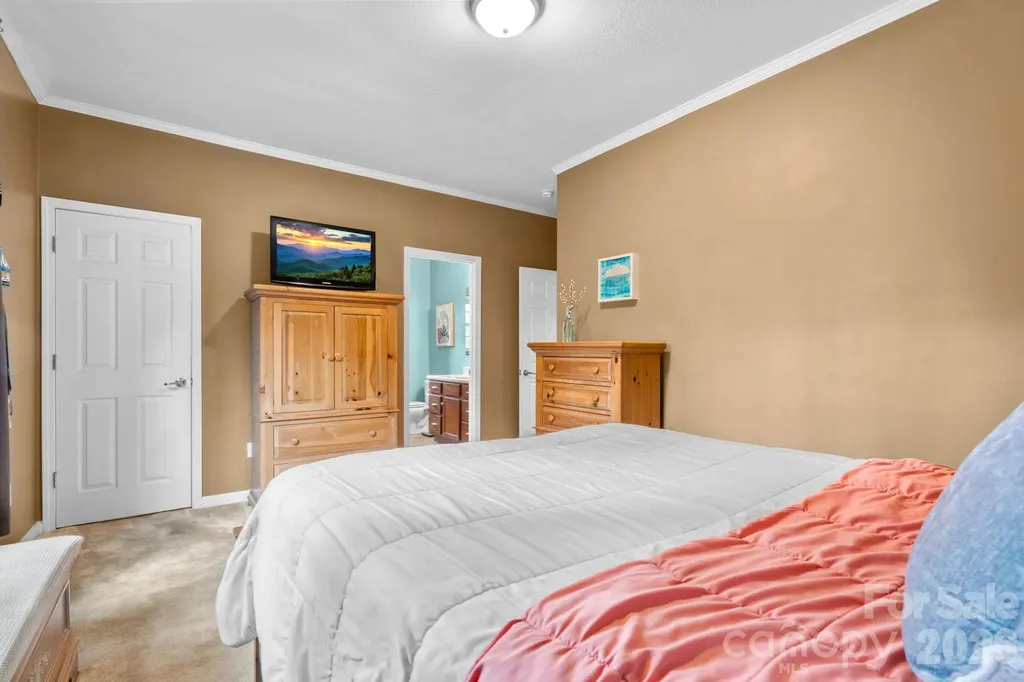 163 Longview Drive Hendersonville NC 28791