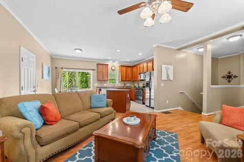 163 Longview Drive Hendersonville NC 28791
