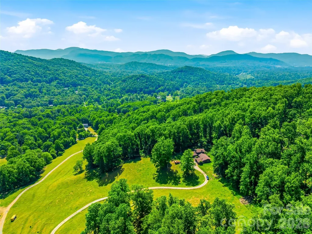 52 Chapel Hill Church Road Asheville NC 28803
