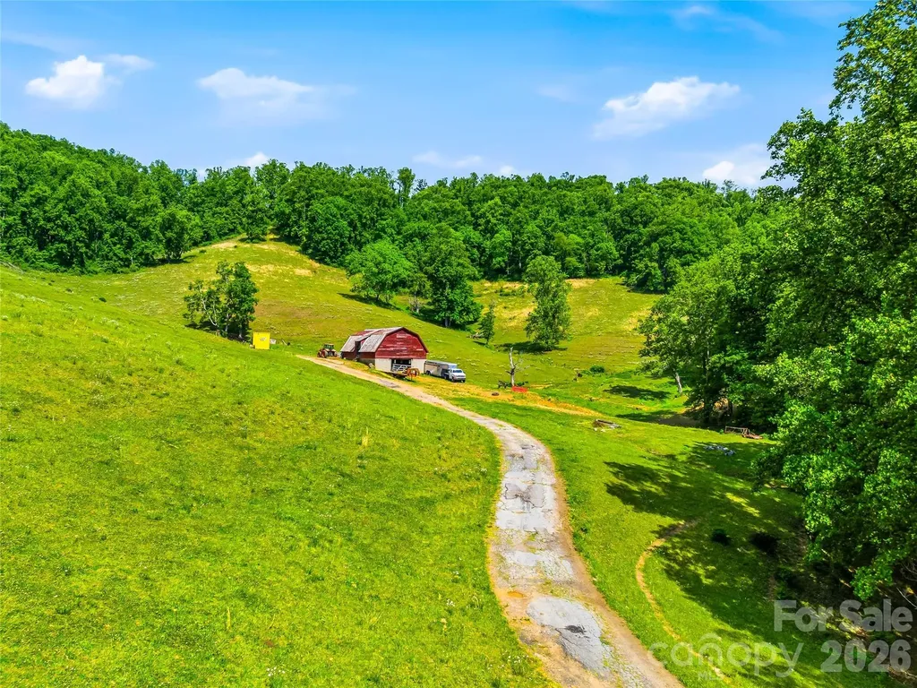 52 Chapel Hill Church Road Asheville NC 28803