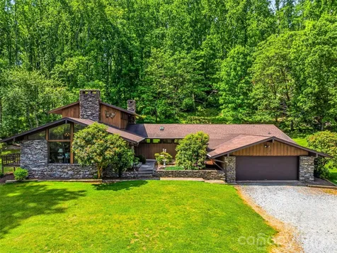 52 Chapel Hill Church Road Asheville NC 28803